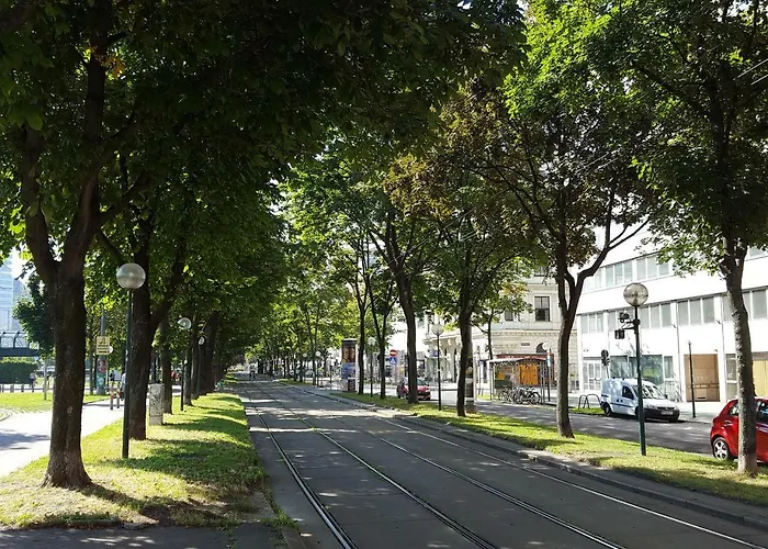 Sobieski Maisonette شقة *